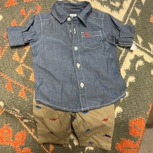 🦕 Carter’s- 2 piece Dino 🦖